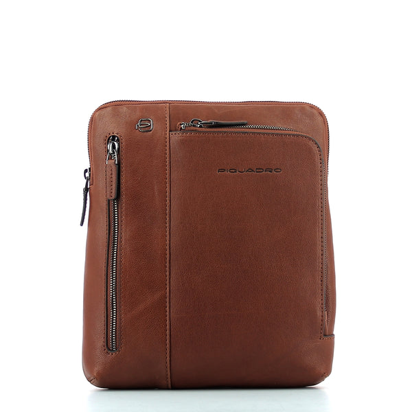 Piquadro - leather organised crossbody black square - ca1816b | Italystation.com - Shop Now at italystation.com