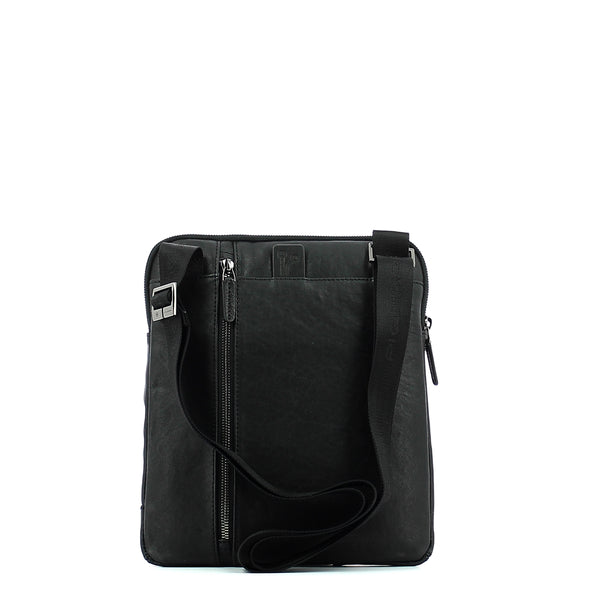 Piquadro - leather organised crossbody black square - ca1816b | Italystation.com - Shop Now at italystation.com