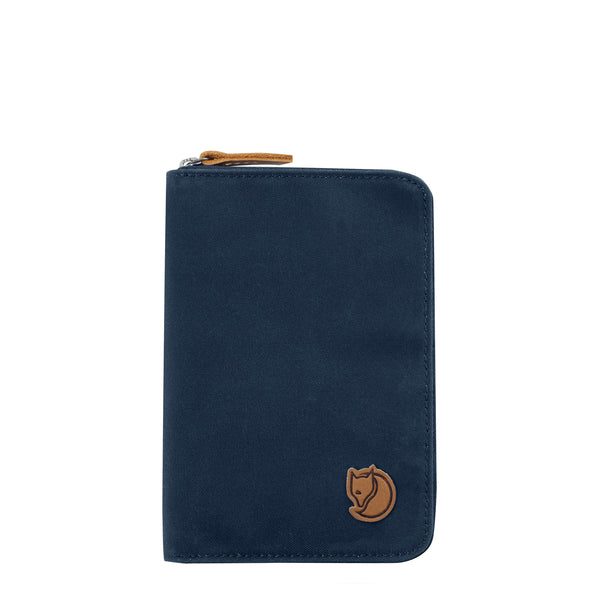 Fjallraven - custodia per passaporto - 24220 - navy | Italystation.com - Shop Now at italystation.com