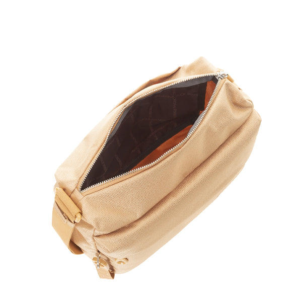 Mandarina Duck - Tracolla MD20 Mustard Lux - P10QNTT4 - | Italystation.com - Shop Now at italystation.com