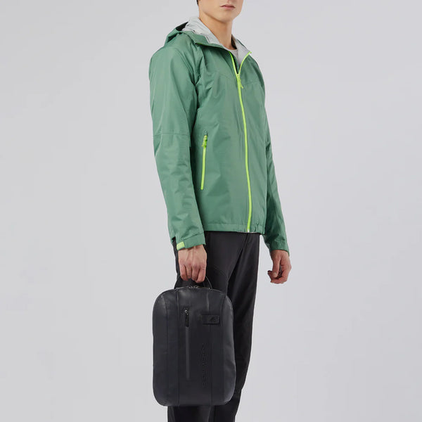 Piquadro - zaino mini porta pc urban 11" - ca5608ub00 - nero | Italystation.com - Shop Now at italystation.com
