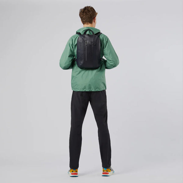 Piquadro - zaino mini porta pc urban 11" - ca5608ub00 - nero | Italystation.com - Shop Now at italystation.com