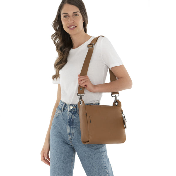 Mandarina Duck Mandarina duck - crossover mellow leather indian tan -  | Italystation.com - Shop Now at italystation.com