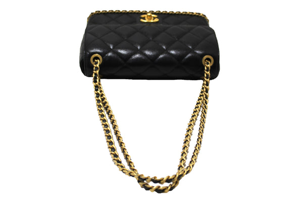 Chanel Black Quilted Caviar Leather Camellia Chain | Italystation.com - Now at italystation.com