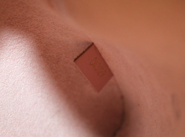 Louis Vuitton Damier Azur City Pouch Wristlet Clutch | Italystation.com - Shop Now at italystation.com