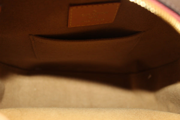 Louis Vuitton Classic Monogram Boite Chapeau Souple MM Bag