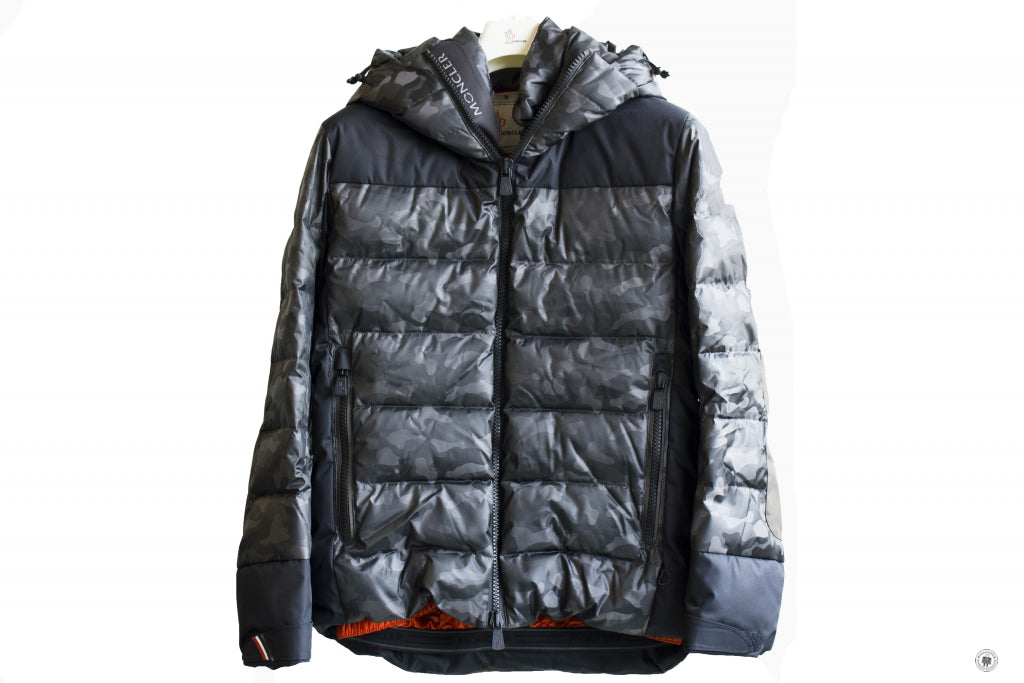 Moncler camo puffer jacket online