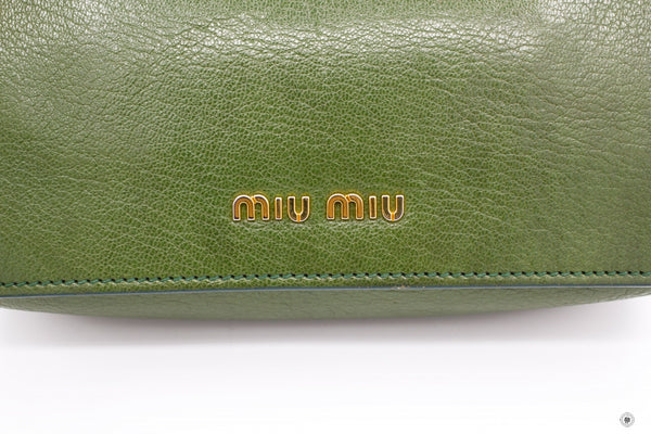 MIU MIU Miu Miu Green Calfskin Shoulder Bags Ghw | Italystation.com - Shop Now at italystation.com