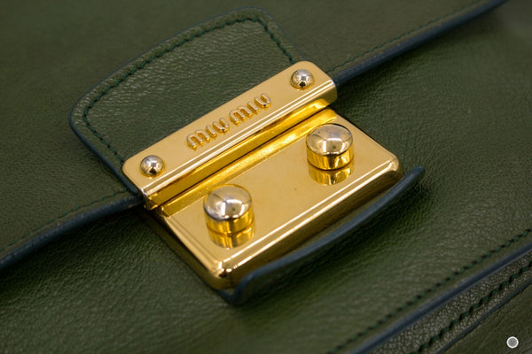 MIU MIU Miu Miu Green Calfskin Shoulder Bags Ghw | Italystation.com - Shop Now at italystation.com