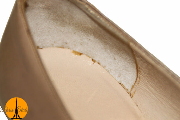 Salvatore Ferragamo Taupe Leather Pumps Size 6.5C