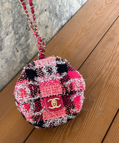 Chanel 22M coco beach papillon bag pink