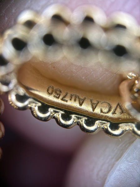 VCA Van cleef & Arpels Magic Alhambra VCARO49N00  long necklace, 1 motif 18K yellow gold, Carnelian