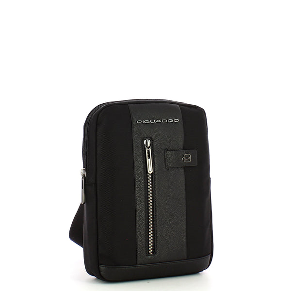 piquadro - borsello porta ipad®brief 2 in tessuto riciclato - ca1816br2 - nero | Shop Now at Italystation.com