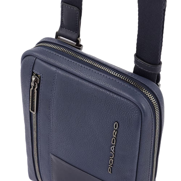 Piquadro - Borsello Piccolo Porta iPad® Ronnie CA3084W116 | Italystation.com Shop Now at italystation.com