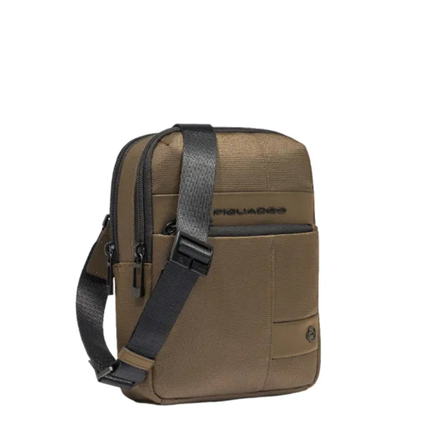 Piquadro - Borsello Piccolo Wollem Verde CA6303W129 VERDE | Italystation.com Shop Now at italystation.com