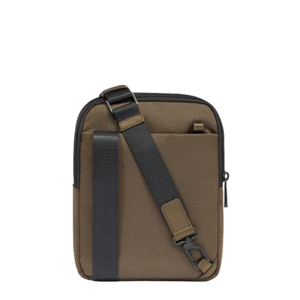 Piquadro - Borsello Piccolo Wollem Verde CA6303W129 VERDE | Italystation.com Shop Now at italystation.com