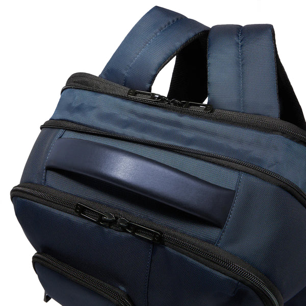 Piquadro - Zaino da viaggio Porta PC Wollem 17" Esp. Nero C | Italystation.com Shop Now at italystation.com
