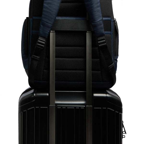 Piquadro - Zaino da viaggio Porta PC Wollem 17" Esp. Blu CA | Italystation.com Shop Now at italystation.com