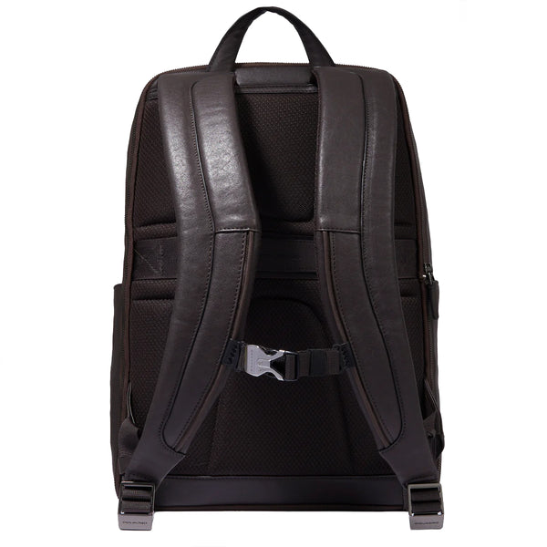 Piquadro - Zaino Porta PC Black Square 15.6" Testa Di Moro | Italystation.com Shop Now at italystation.com