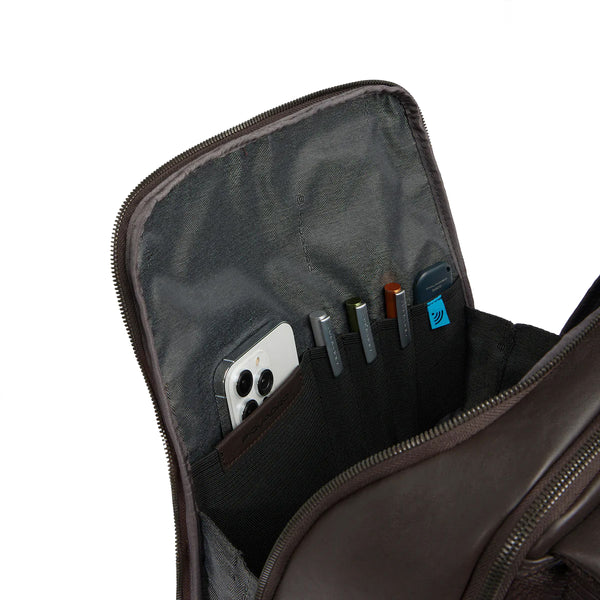 Piquadro - Zaino Porta PC Black Square 15.6" Nero CA6503B3 | Italystation.com Shop Now at italystation.com