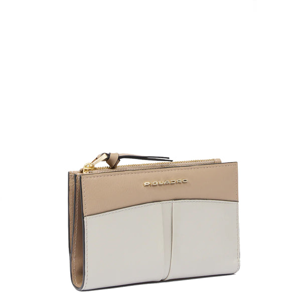 Piquadro - Portafoglio piccolo Bifold Circle Beige PD6536W1 | Italystation.com Shop Now at italystation.com