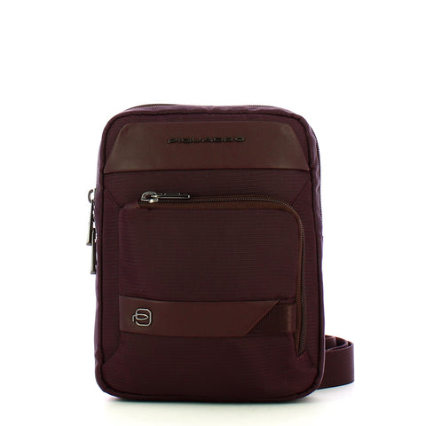 Piquadro - Borsello Nevet Piccolo Bordeaux - CA3084W132 - BOR | Italystation.com - Shop Now at italystation.com