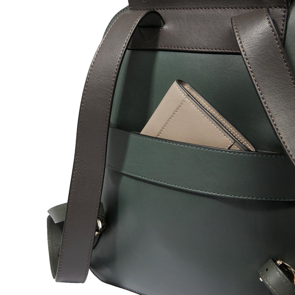 Piquadro - Zaino Circle Porta PC 12.9" Verde Verde2 CA5566W | Italystation.com Shop Now at italystation.com