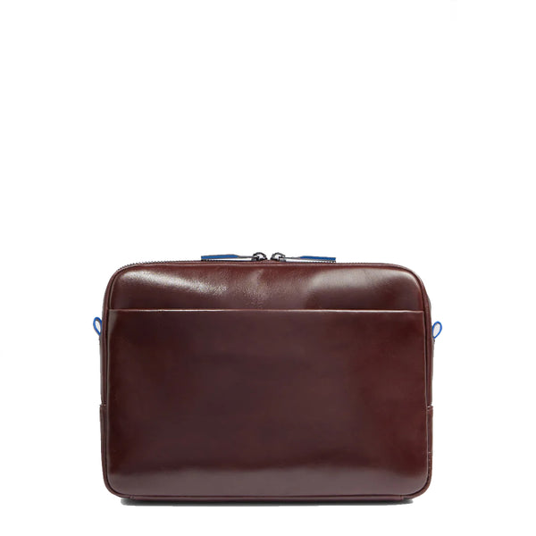 Piquadro - Tracolla Orizzontale Blue Square Mogano CA6588B2 | Italystation.com Shop Now at italystation.com
