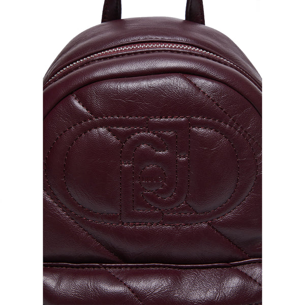 Liu Jo - Zainetto Glossy Matelass�� Bordeaux AF4135E0022 BO | Italystation.com Shop Now at italystation.com