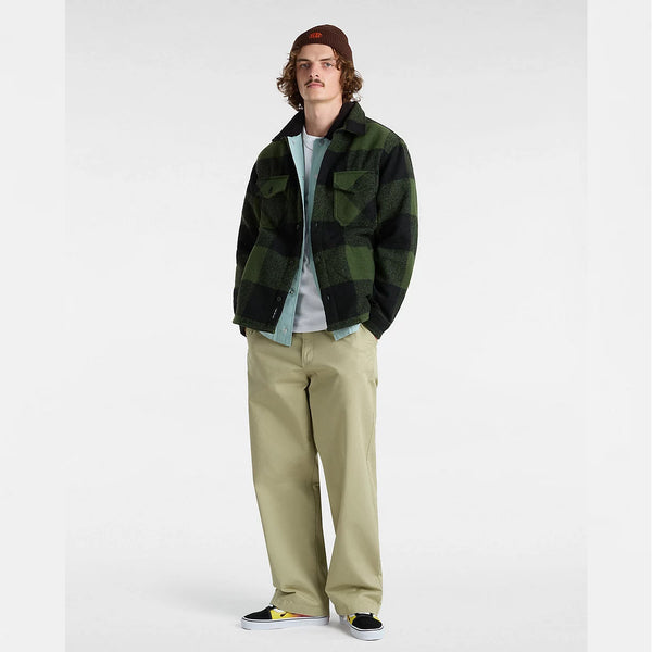 VANS Vans - shacket denby fuzzy black loden green vn000jve black/l | Italystation.com Shop Now at italystation.com