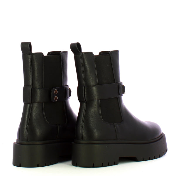 Twin Set Twin set - stivaletto chelsea con catena oval t nero - 242tcp | Italystation.com - Shop Now at italystation.com