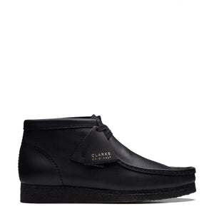 Clarks - stivaletto wallabee boot black leather - 26155512 - bl | Italystation.com - Shop Now at italystation.com