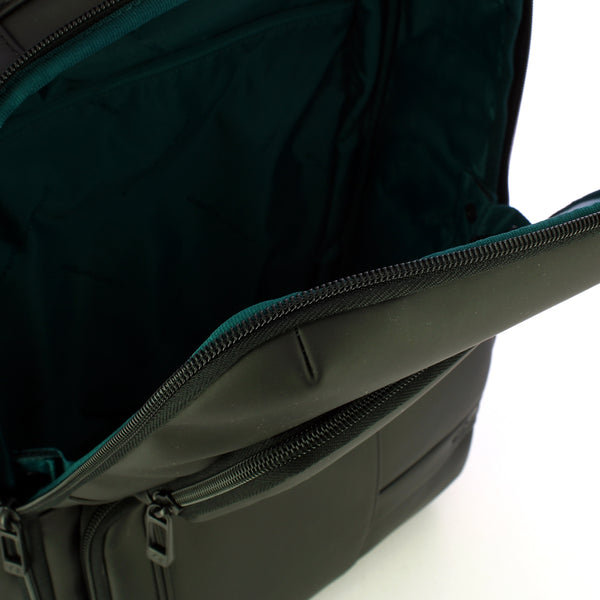 Piquadro - Zaino Gommato Porta PC 15.6" Nero CA6239W129W | Italystation.com Shop Now at italystation.com