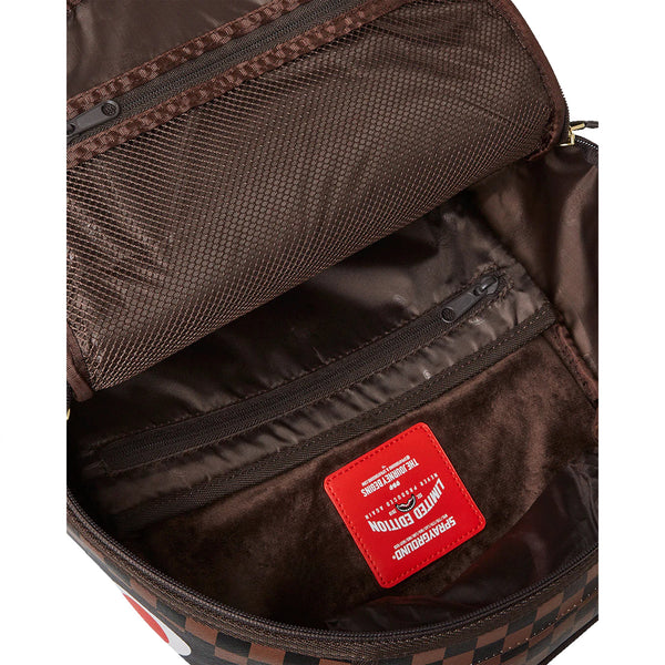 Sprayground - Zaino Shark Classic Limited Edition 910B62 | Italystation.com Shop Now at italystation.com