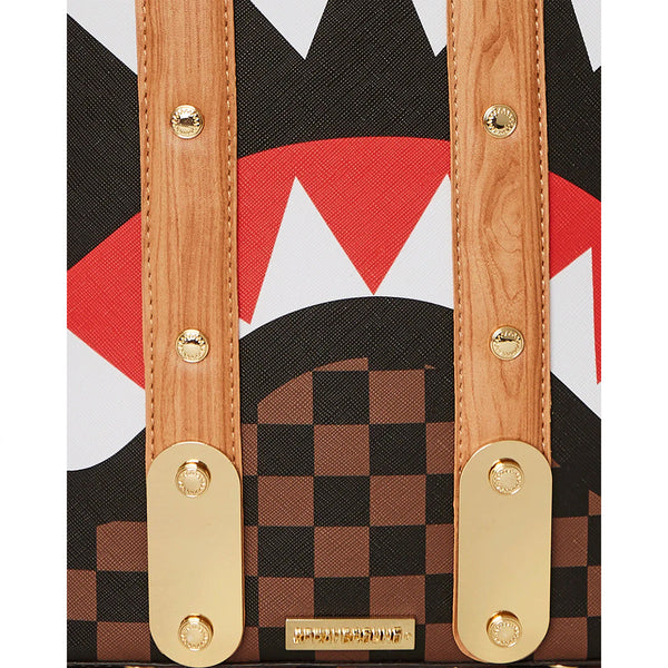 Sprayground - Zaino Shark Classic Limited Edition 910B62 | Italystation.com Shop Now at italystation.com
