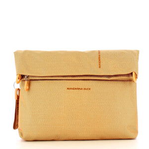 Mandarina Duck - Borsa a tracolla MD20 Lux Mustard | Italystation.com Shop Now at italystation.com