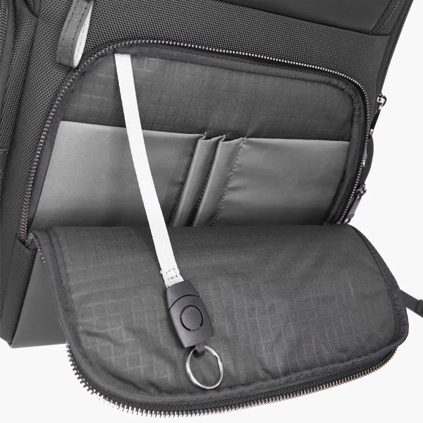 Aeronautica Militare - Zaino Grande Porta PC Task | Italystation.com Shop Now at italystation.com