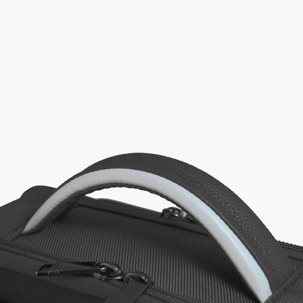 Aeronautica Militare - Zaino Grande Porta PC Task | Italystation.com Shop Now at italystation.com