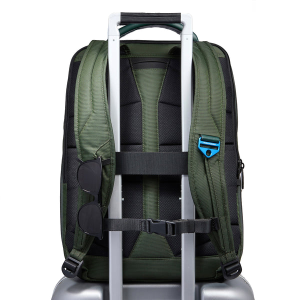 Piquadro - PQ-Eath Exp. Verde 17" Laptop Backpack - CA6631S137 - VERDE