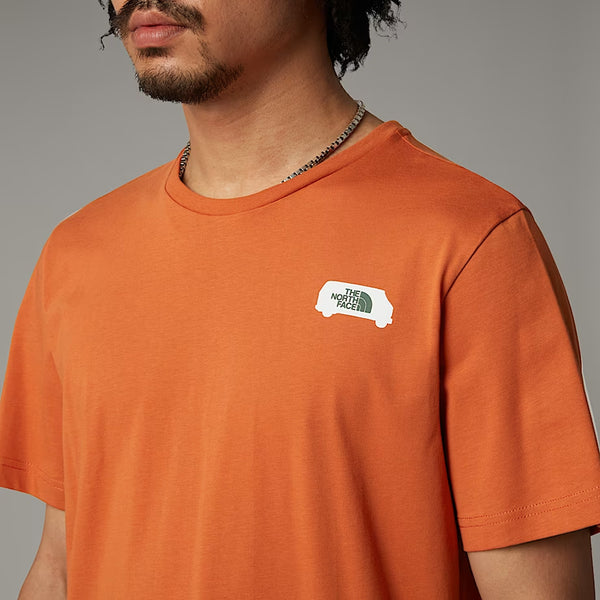 The North Face - Outdoor Graphic Iron Bronze T-Shirt - NF0A8C1Z - IRON/BRONZE