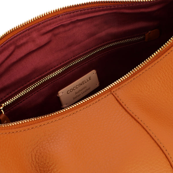 Coccinelle - Borsa a spalla Abigail Large Cuir SO5130101 | Italystation.com Shop Now at italystation.com