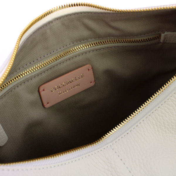 Coccinelle - Sottospalla Fernanda Medium Blanco S4A130201 | Italystation.com Shop Now at italystation.com