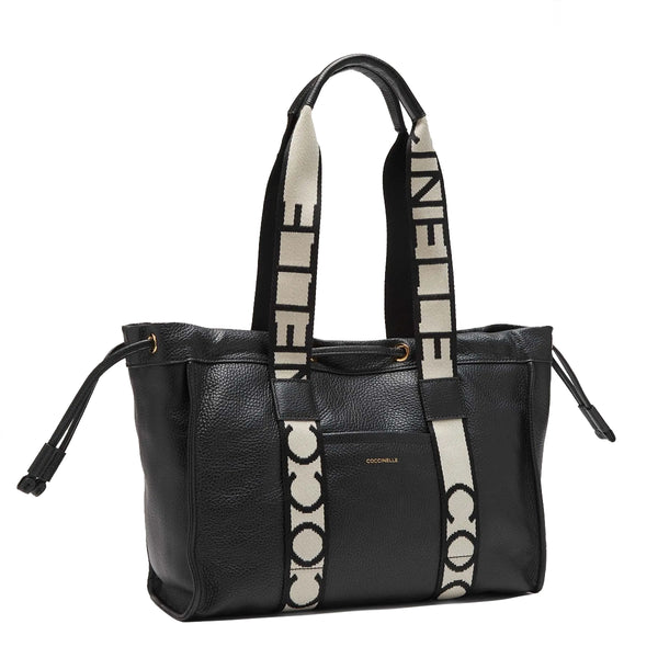 Coccinelle - Shopper Coccinelle2Day Signature Medium Noir | Italystation.com Shop Now at italystation.com