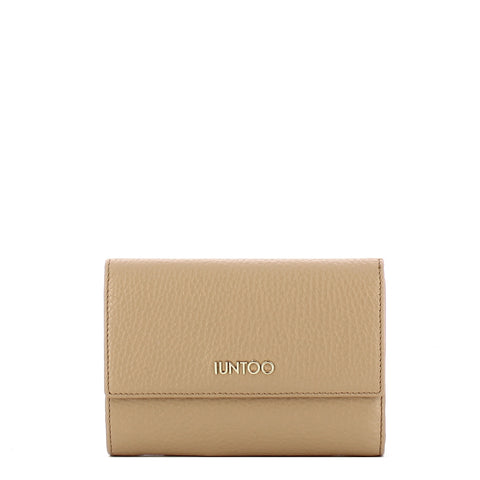 Iuntoo - Portafoglio Medio con Patta Armonia Cammello 167067 | Italystation.com Shop Now at italystation.com