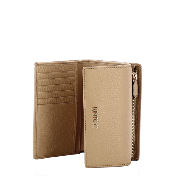 Iuntoo - Portafoglio Medio con Patta Armonia Cammello 167067 | Italystation.com Shop Now at italystation.com