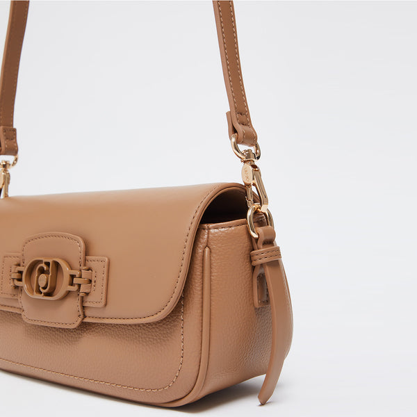 Liu Jo - Pochette Pakuna Almond AF4031E0031 ALMOND | Italystation.com Shop Now at italystation.com