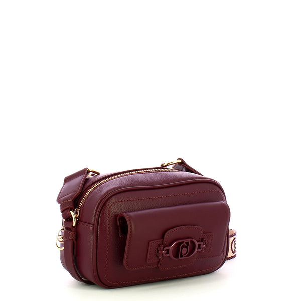 Liu Jo - Tracolla cross over Bordeaux AF4033E0031 BORDEAUX | Italystation.com Shop Now at italystation.com
