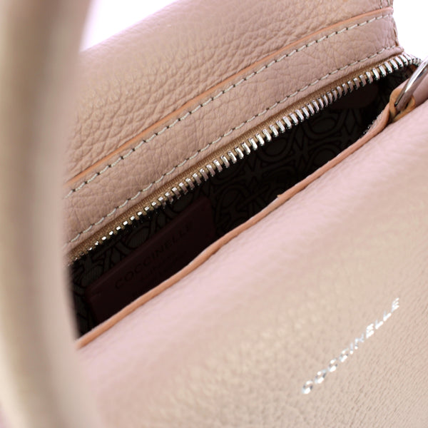 Coccinelle - Borsa a mano Lord Small Rosette RBF180201 | Italystation.com Shop Now at italystation.com