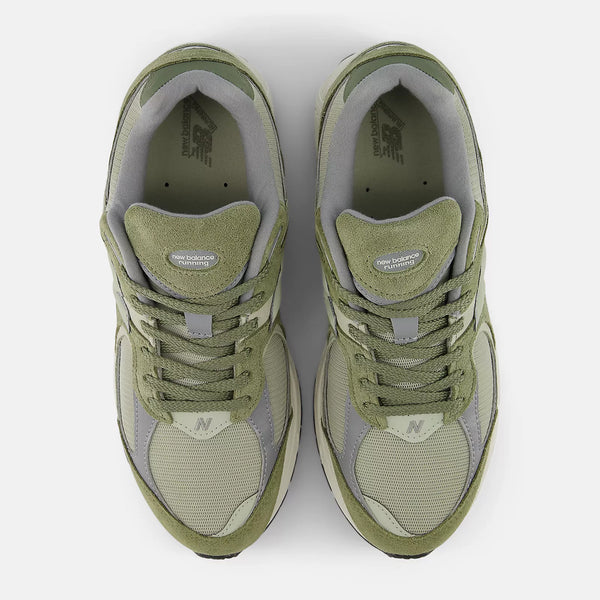 New Balance - 2002R Olive Sneakers - U2002 - OLIVE
