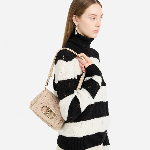 Liu Jo - Sottospalla LaPuffy Piccola con ricamo Marmo - AF5269J0417 - MARMO